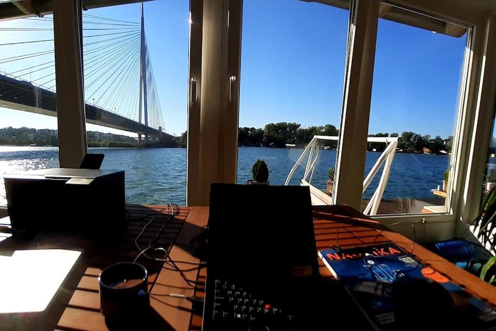 Houseboat Ada Bridge / Splav Most Na Adi Beograd Bagian luar foto